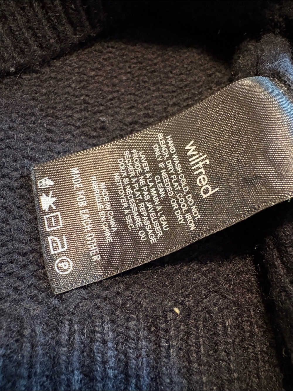 Aritzia Wilfred Luxe Cashmere Parco Sweater Large - Picture 5 of 7